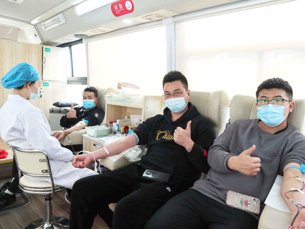 1648167775020095824.gif 6.gif