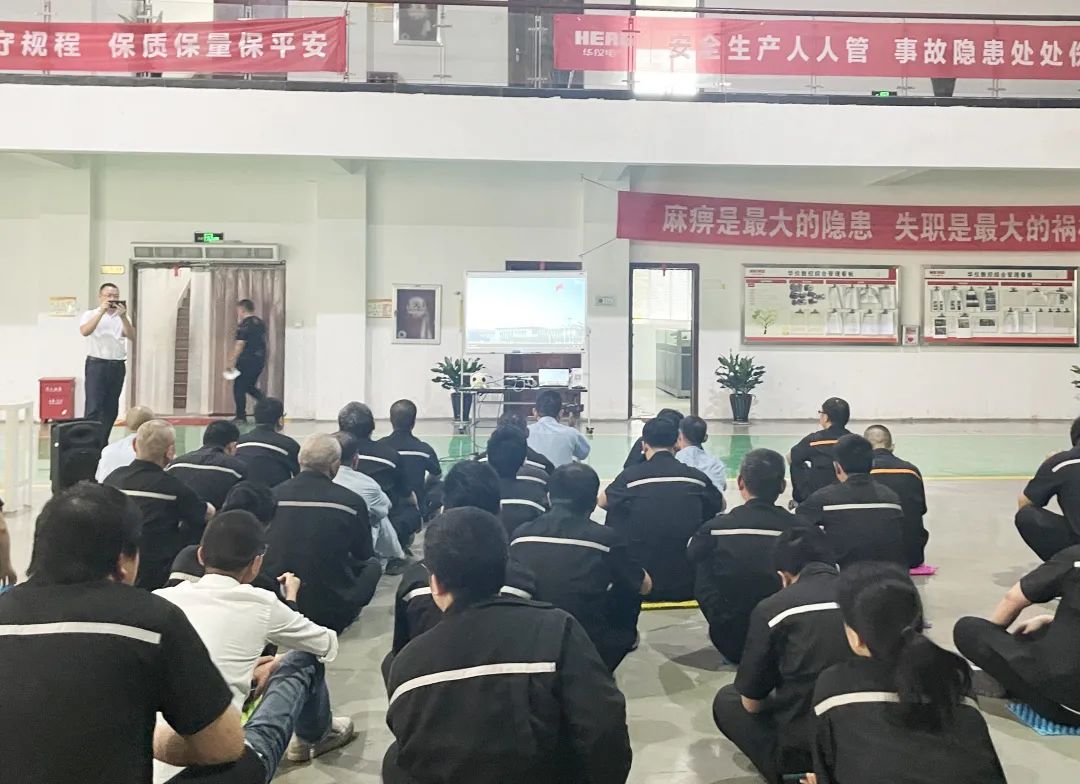 1656379493169024247.jpg 640 (13).jpg